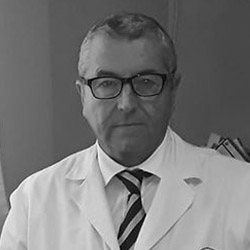 Dr Eduardo Macilla